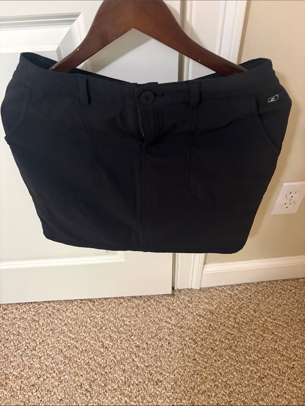 Eastern Mountain Sports Black Women's Active Skort with Front Pockets